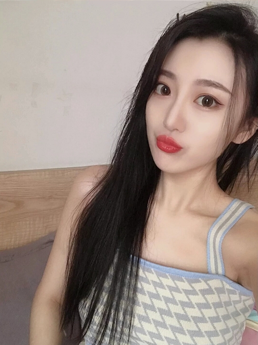倩倩的第一张照片--九龙残疾人相亲网