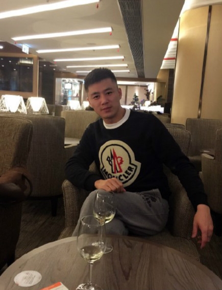 吴辉的第一张照片--九龙残疾人相亲网