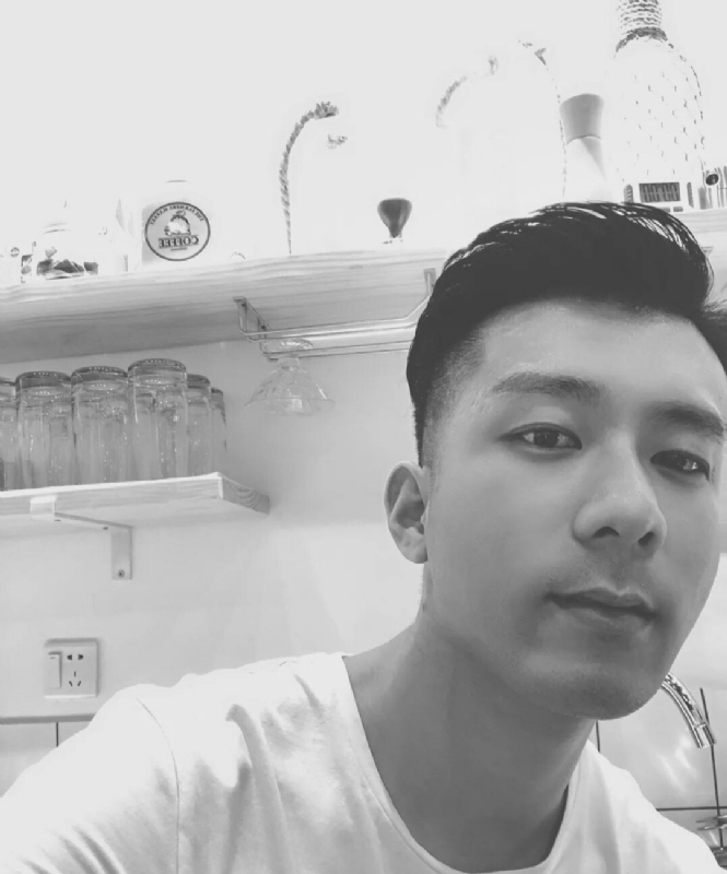 jimmy的第一张照片--九龙残疾人相亲网