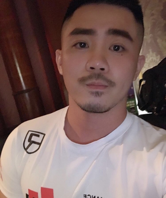岁月的第二张照片--九龙残疾人相亲网