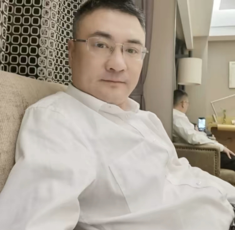 追逐的第二张照片--九龙残疾人相亲网