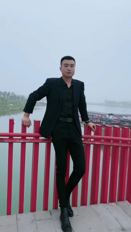 Albert的第二张照片--九龙残疾人相亲网