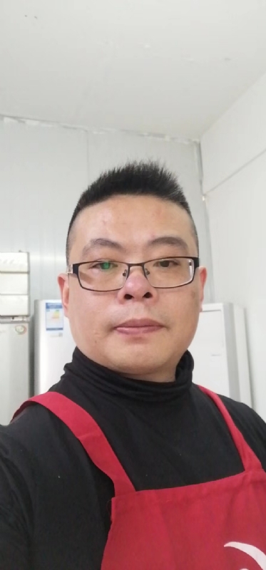 努力奋斗的第一张照片--九龙残疾人相亲网