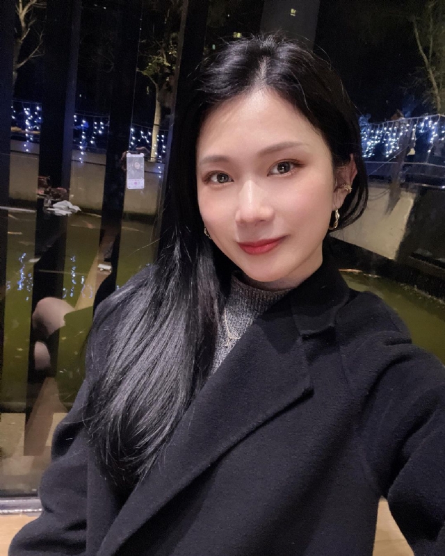 欣欣向荣的第一张照片--九龙残疾人相亲网
